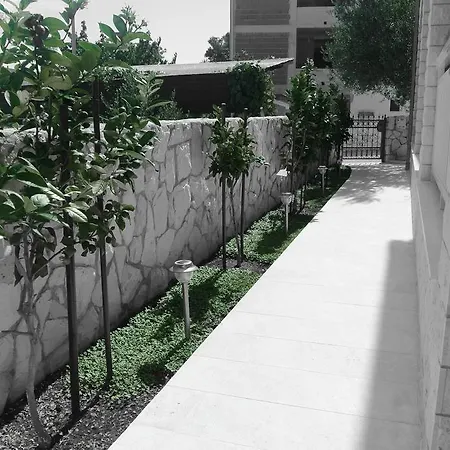 Apartment Elena Trogir