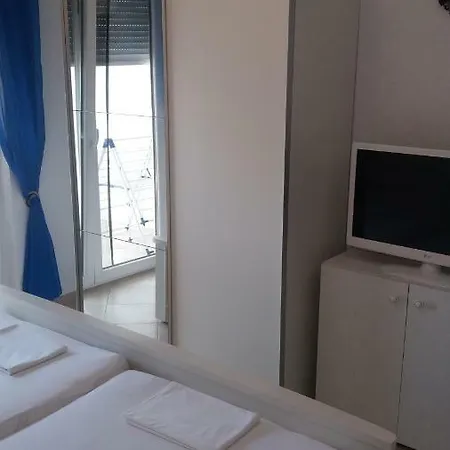 Apartment Elena *