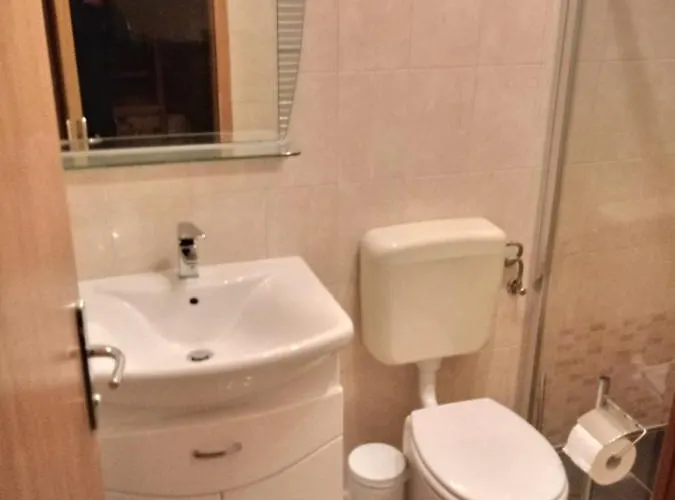 Elena Apartman Trogir
